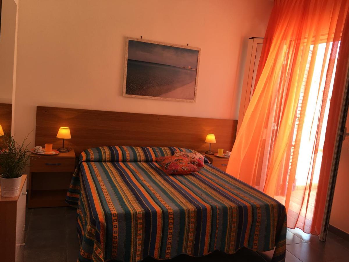 Samarcanda Camere E Appartamenti Porto Cesareo Exterior foto